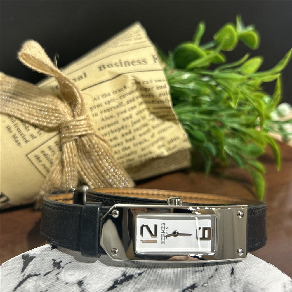 【vintage HERMES】二重巻きベルトのスマートなvintage 時計のご紹介