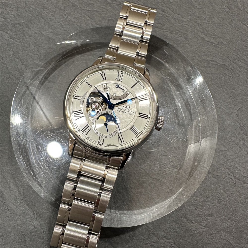【ORIENT STAR】メカニカルムーンフェイズ 自動巻 メンズ時計のご紹介 〈junks ルクア大阪店・梅田〉