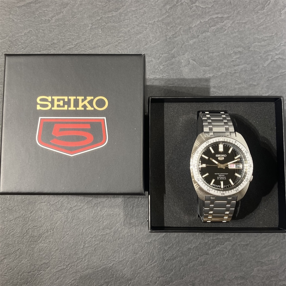 【SEIKO5 SPORTS】SBSA313 人気ヘリテージデザインの復刻モデルが数量限定で登場!〈junksルクア大阪店・梅田〉