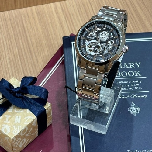 【スケルトンダイヤル】機械がうごいてる・・・!じっくり眺めたくなるBULOVA
