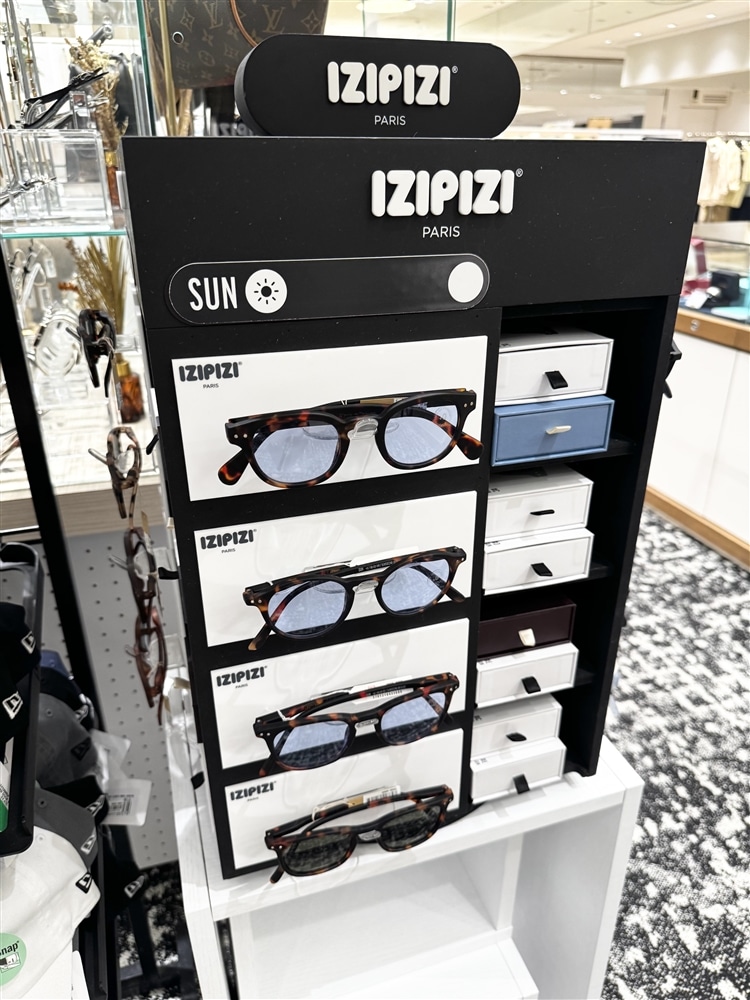 【IZIPIZI】(イジピジ)仙台エスパル店『サングラスはじめました』