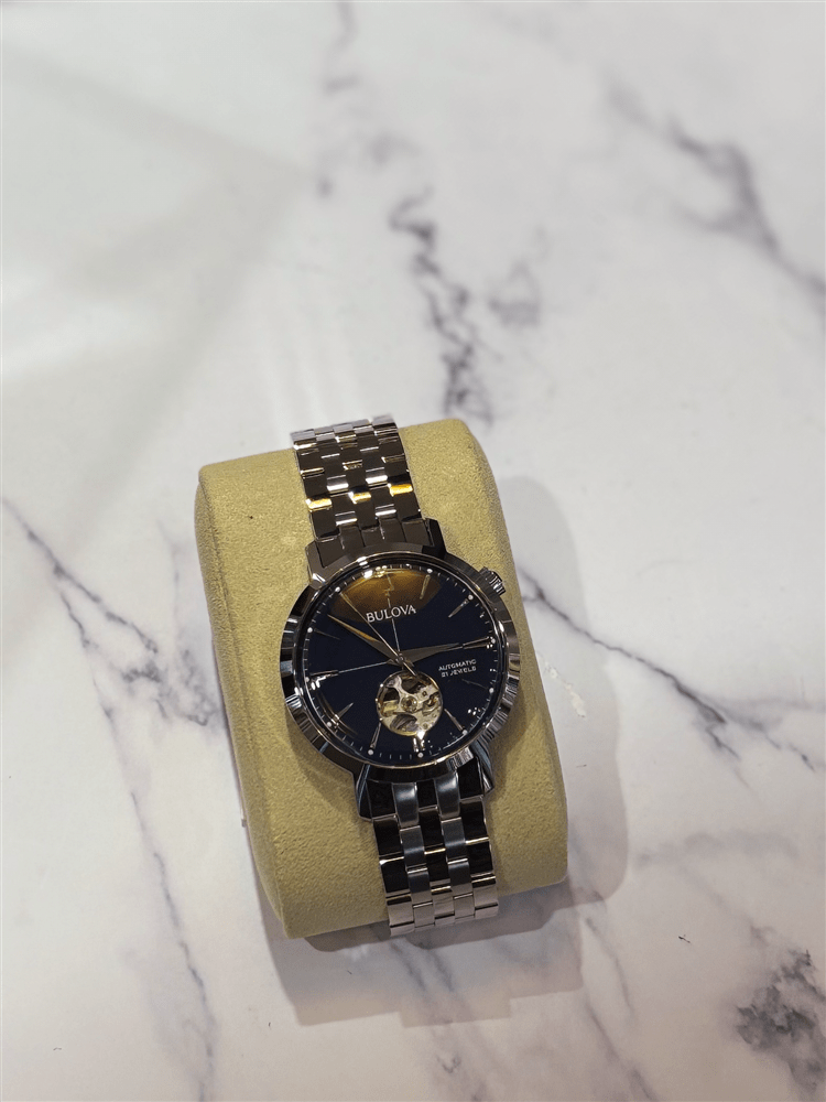【BULOVA】BULOVAからクラシックなお時計をご紹介します。【グランフロント大阪(梅田)】