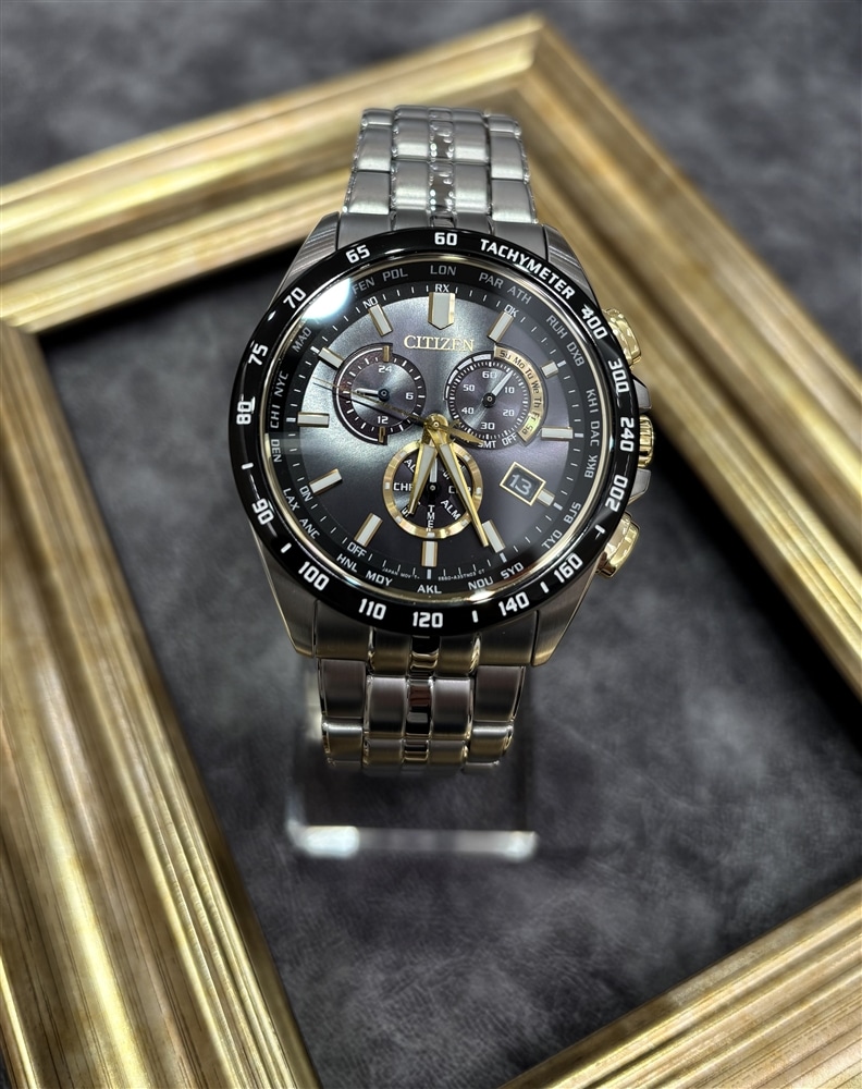 《CITIZEN COLLECTION》ブラック×ゴールドの華やかな新モデルの発売!!