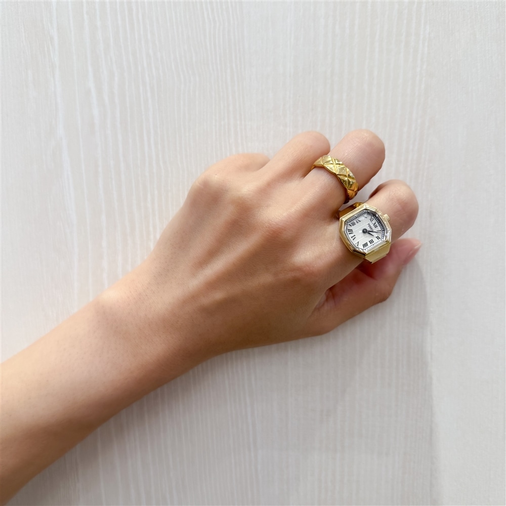 フォッシルウォッチリングございます！