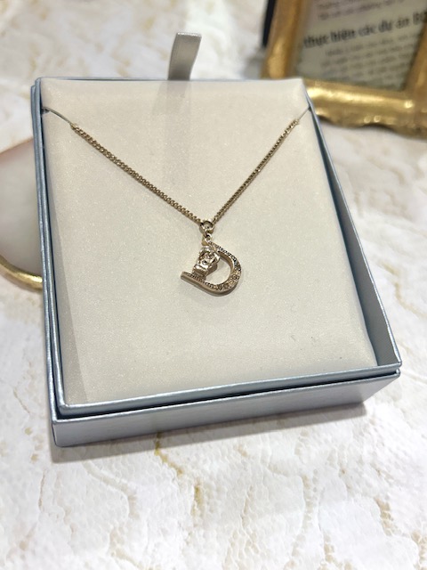 Vintage【Christian Dior】ベルトモチーフのネックレス入荷しました!