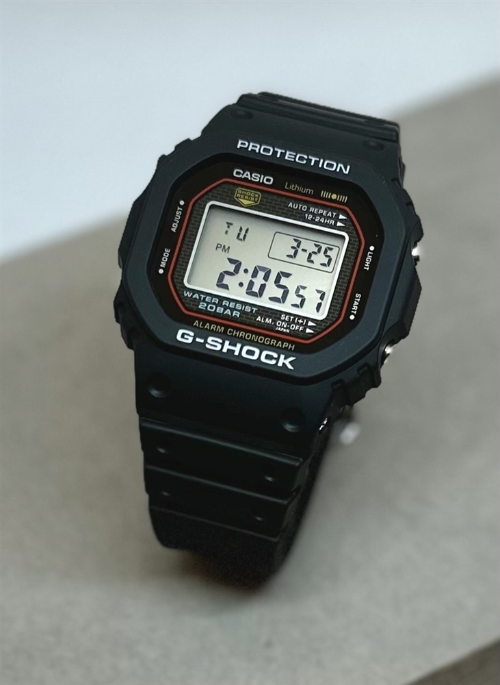 【G-SHOCK】早い者勝ち!初代G-SHOCK復刻モデル DW-5000R-1AJF 再入荷しました!