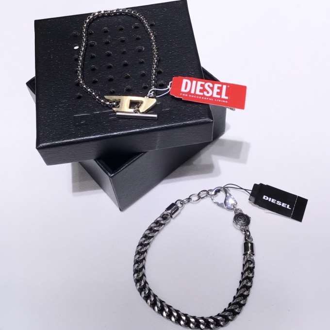 【DIESEL】ギフトにおすすめ!メンズアクセサリー。