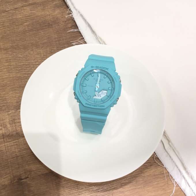 【G-SHOCK】ポップなカラーでコーデを明るく!