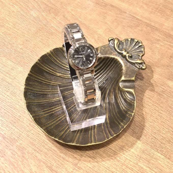 【CITIZEN xC】シルバー×ブラックの寒色カラー!