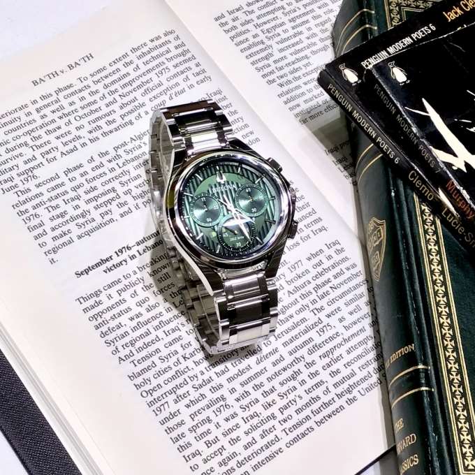 【BULOVA】CURVシリーズのグリーン入荷しました!