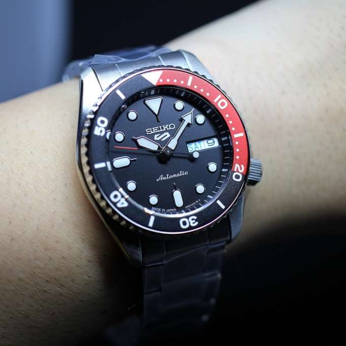 【SEIKO】SEIKO5スポーツTiCTAC限定カラーSBSA249徹底レビュー