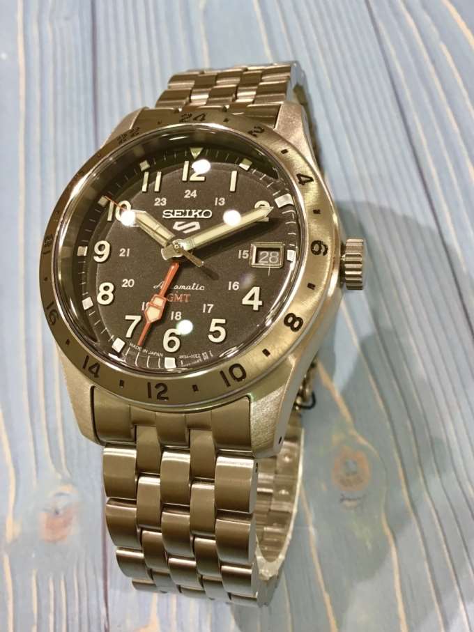 ★SEIKO 5 SPORTS★ 父の日ギフトにも。