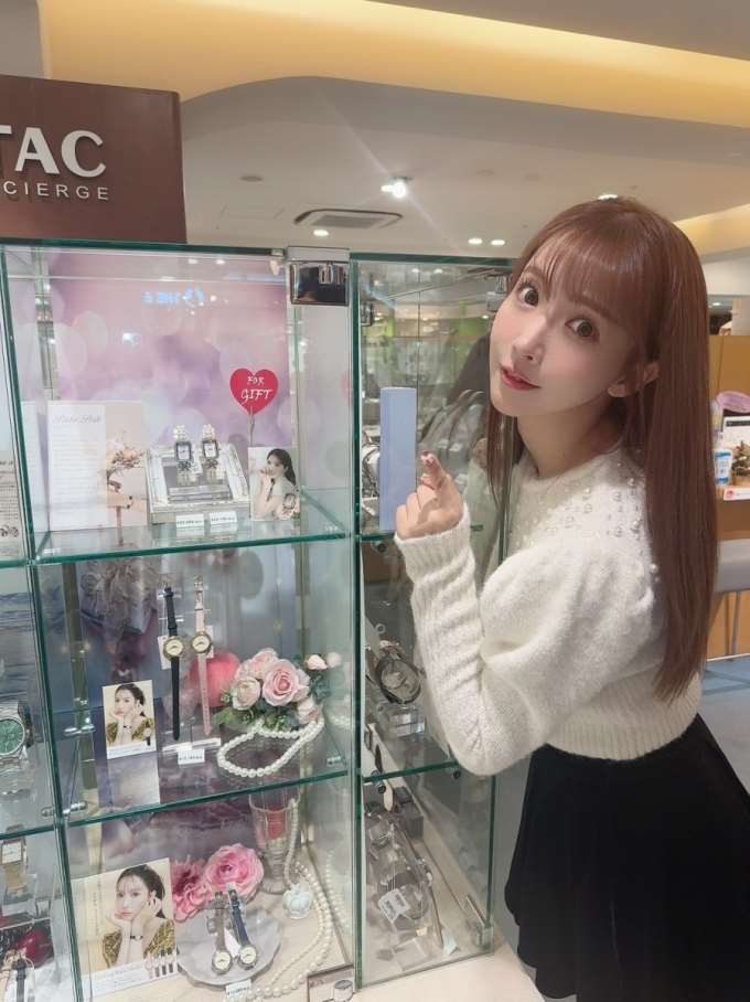 三上悠亜さんがご来店されました!