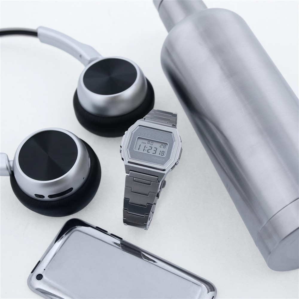 ワンランク上なフルメタルのカシオを先行販売【CASIO CLASSIC PREMIUM SERIES】